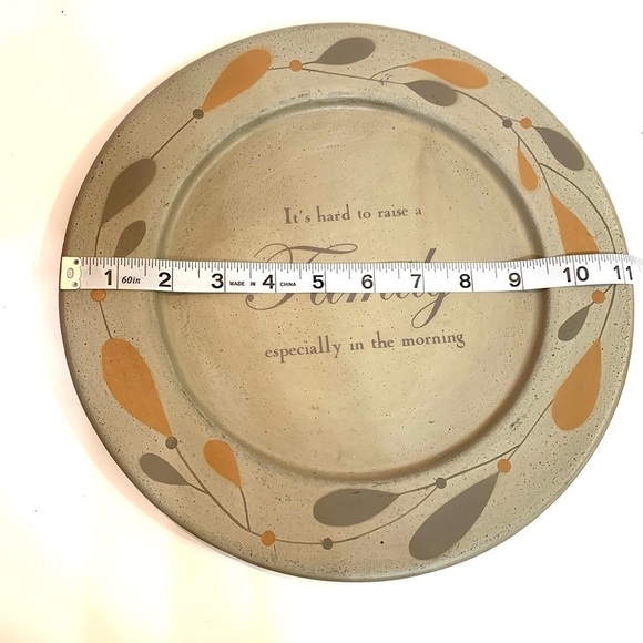 Sabrina Wingren Primitive Decorative Plate 11” It’s Hard to Raise a Family- New - Picture 5 of 5